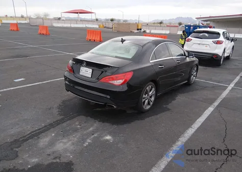 2016 Mercedes-Benz Cla 250 z USA, uszkodzony, nr VIN WDDSJ4EB6GN383498